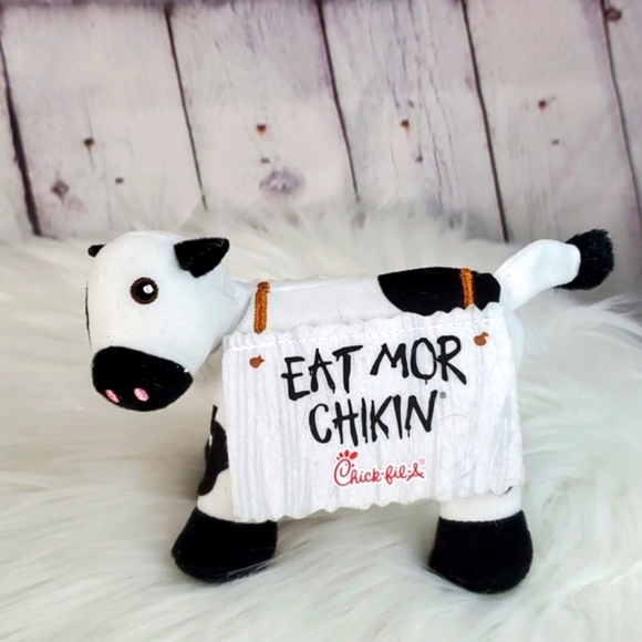 Chick-fil-A Mini Plush Cow Heifer Stuffed Animal Eat Mor Chikin Sign Toy 4.5" - Picture 1 of 14